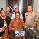 Wamendagri Ribka Haluk memberikan keterangan kepada media setelah rapat evaluasi Pilkada Serentak 2024 di Nabire, Papua Tengah.